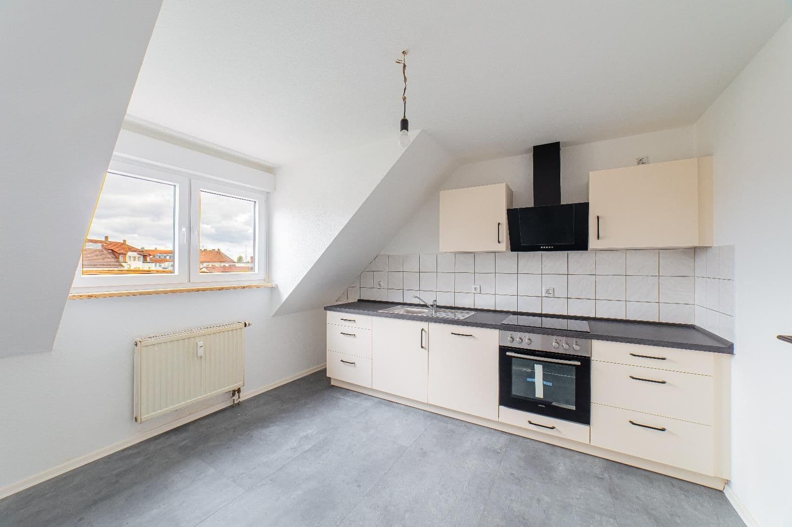 Prodej bytu 3+1 78 m², Elisenstr 18, Nürnberg, Bavorsko Prodej bytu 3+1 78 m², Elisenstr 18, Nürnberg, Bavorsko