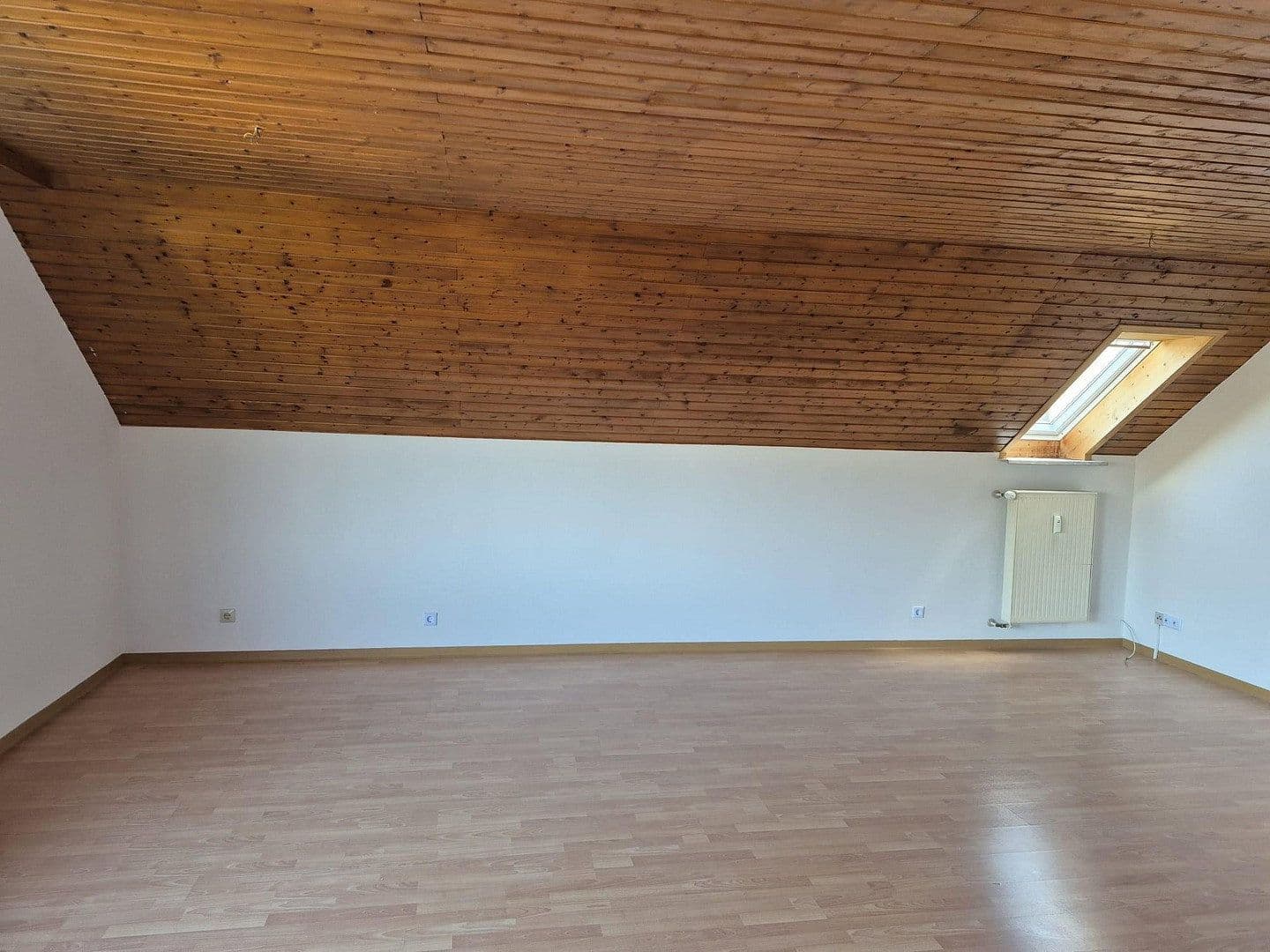 Pronájem bytu 2+1 62 m², Theodor Heuss Str. 2, Kastellaun, Porýní-Falc Pronájem bytu 2+1 62 m², Theodor Heuss Str. 2, Kastellaun, Porýní-Falc