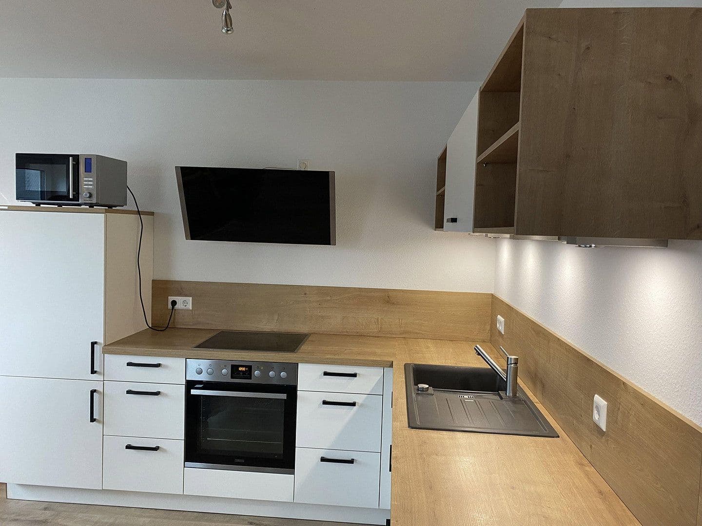 Pronájem bytu 3+1 78 m², Spesenrother Weg, Kastellaun, Porýní-Falc Pronájem bytu 3+1 78 m², Spesenrother Weg, Kastellaun, Porýní-Falc