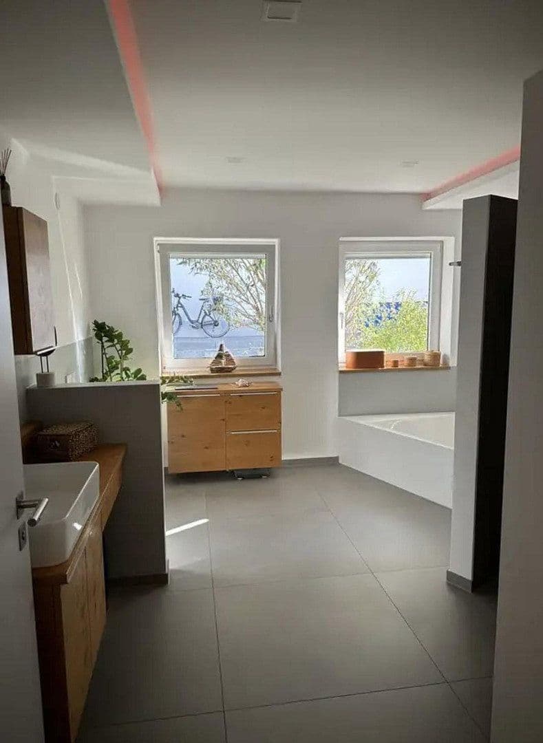 Prodej domu 264 m², pozemek 810 m², Heldenstein, Bavorsko Prodej domu 264 m², pozemek 810 m², Heldenstein, Bavorsko