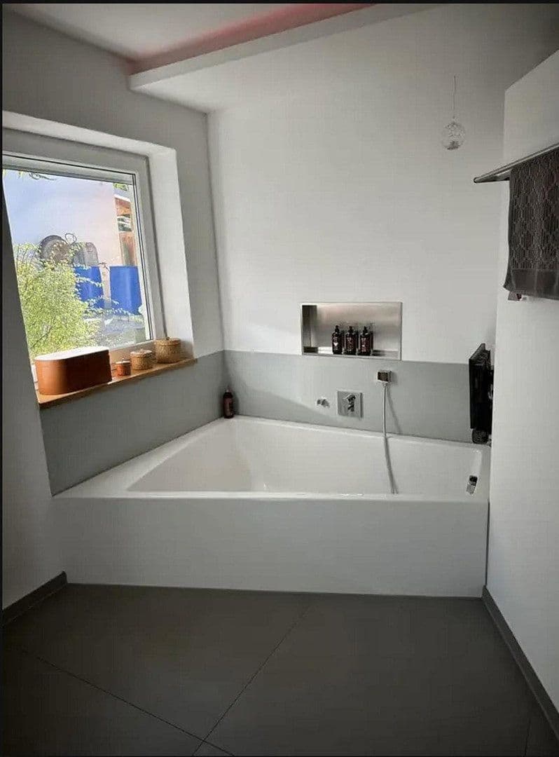 Prodej domu 264 m², pozemek 810 m², Heldenstein, Bavorsko Prodej domu 264 m², pozemek 810 m², Heldenstein, Bavorsko