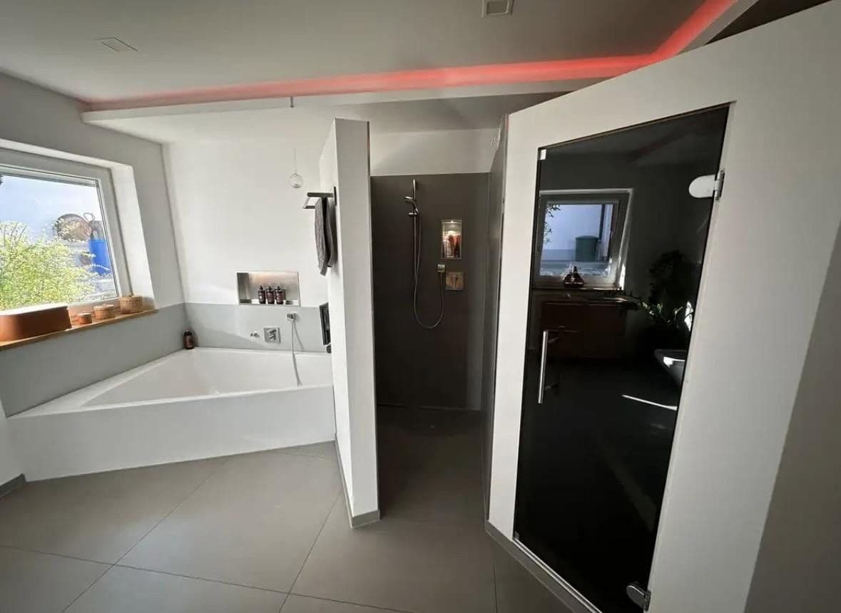 Prodej domu 264 m², pozemek 810 m², Heldenstein, Bavorsko Prodej domu 264 m², pozemek 810 m², Heldenstein, Bavorsko