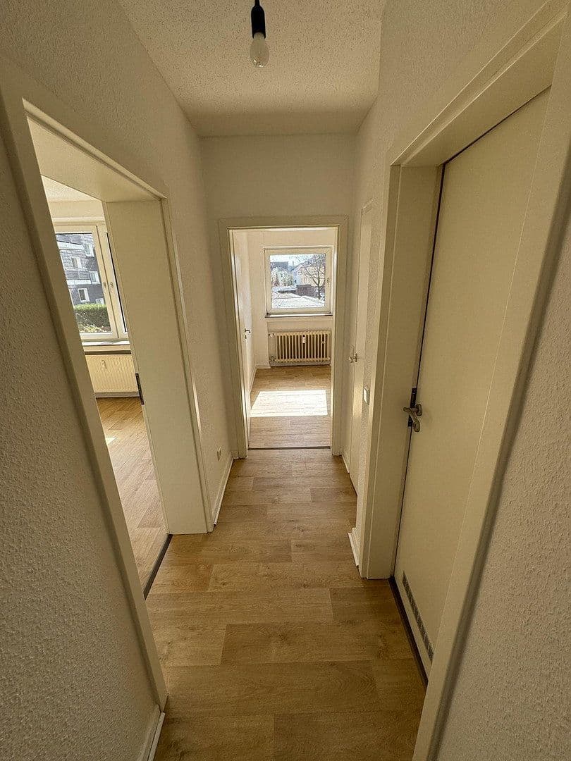 Pronájem bytu 1+1 33 m², Oberhausen, Severní Porýní-Vestfálsko Pronájem bytu 1+1 33 m², Oberhausen, Severní Porýní-Vestfálsko