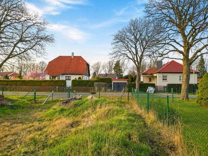 Prodej pozemku 834 m², Falkensee, Braniborsko Prodej pozemku 834 m², Falkensee, Braniborsko