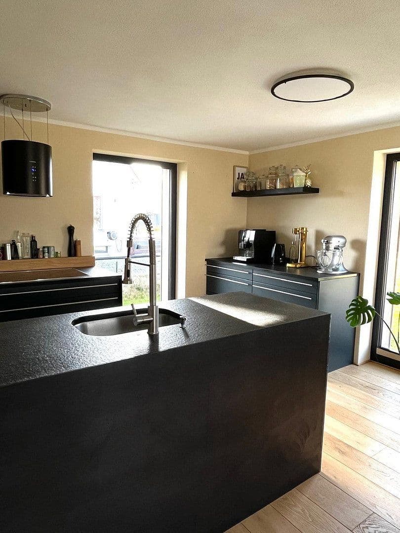 Prodej domu 141 m², pozemek 618 m², Leutkirch im Allgäu, Bádensko-Württembersko Prodej domu 141 m², pozemek 618 m², Leutkirch im Allgäu, Bádensko-Württembersko