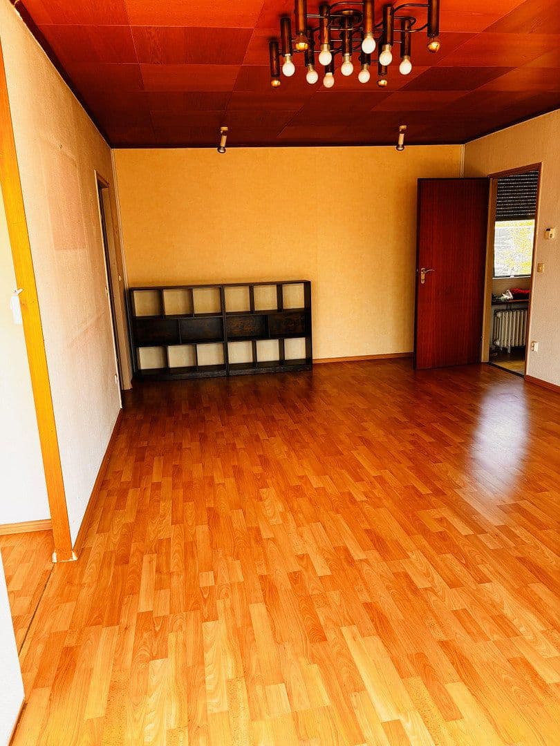 Prodej domu 120 m², pozemek 974 m², Sibbesse, Dolní Sasko Prodej domu 120 m², pozemek 974 m², Sibbesse, Dolní Sasko