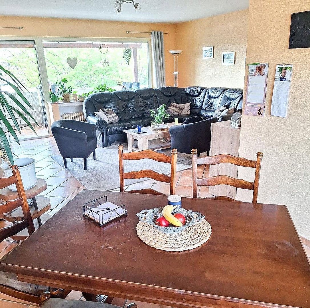 Pronájem bytu 4+1 106 m², Neuwied, Porýní-Falc Pronájem bytu 4+1 106 m², Neuwied, Porýní-Falc