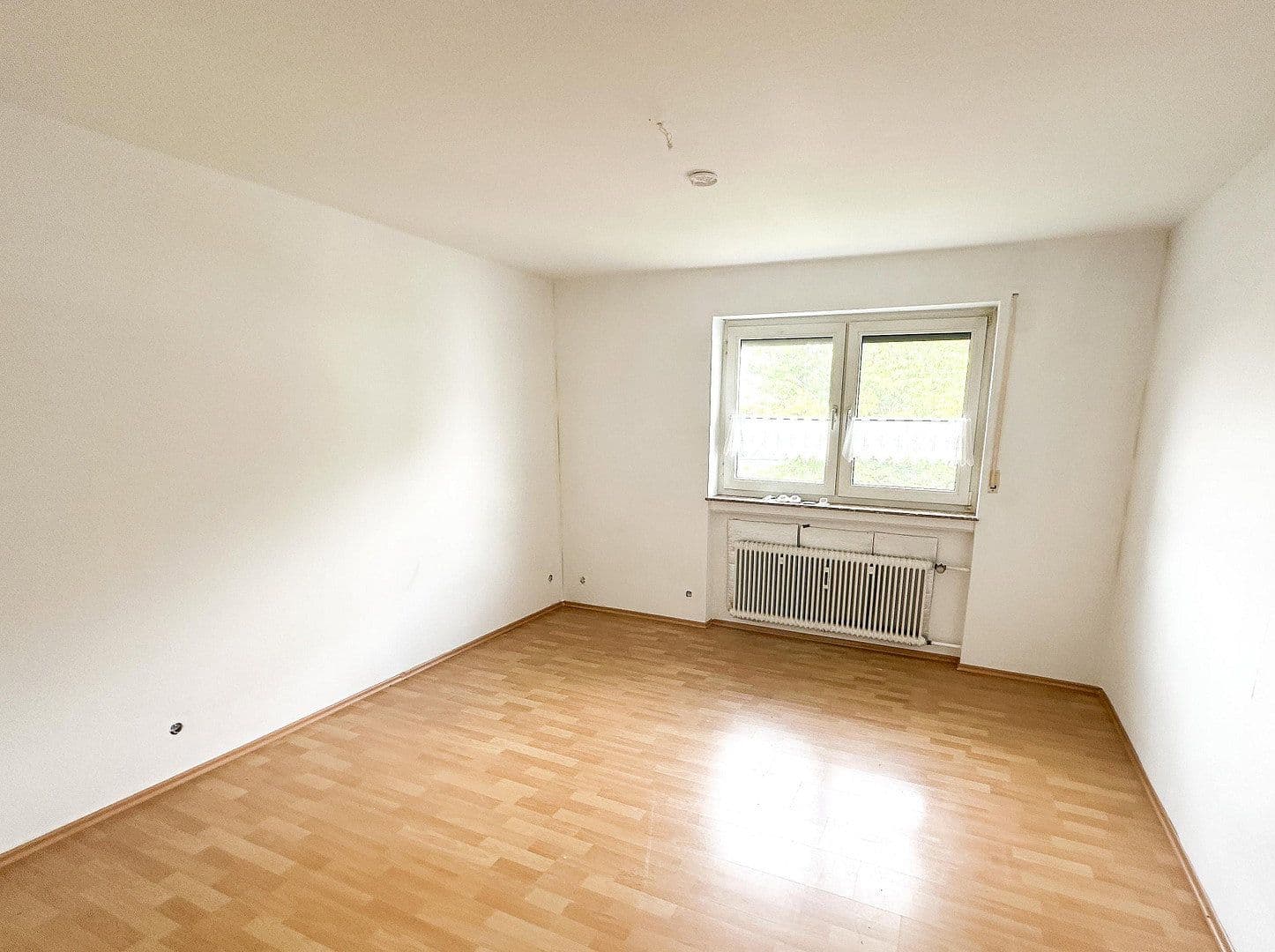 Pronájem bytu 4+1 106 m², Neuwied, Porýní-Falc Pronájem bytu 4+1 106 m², Neuwied, Porýní-Falc