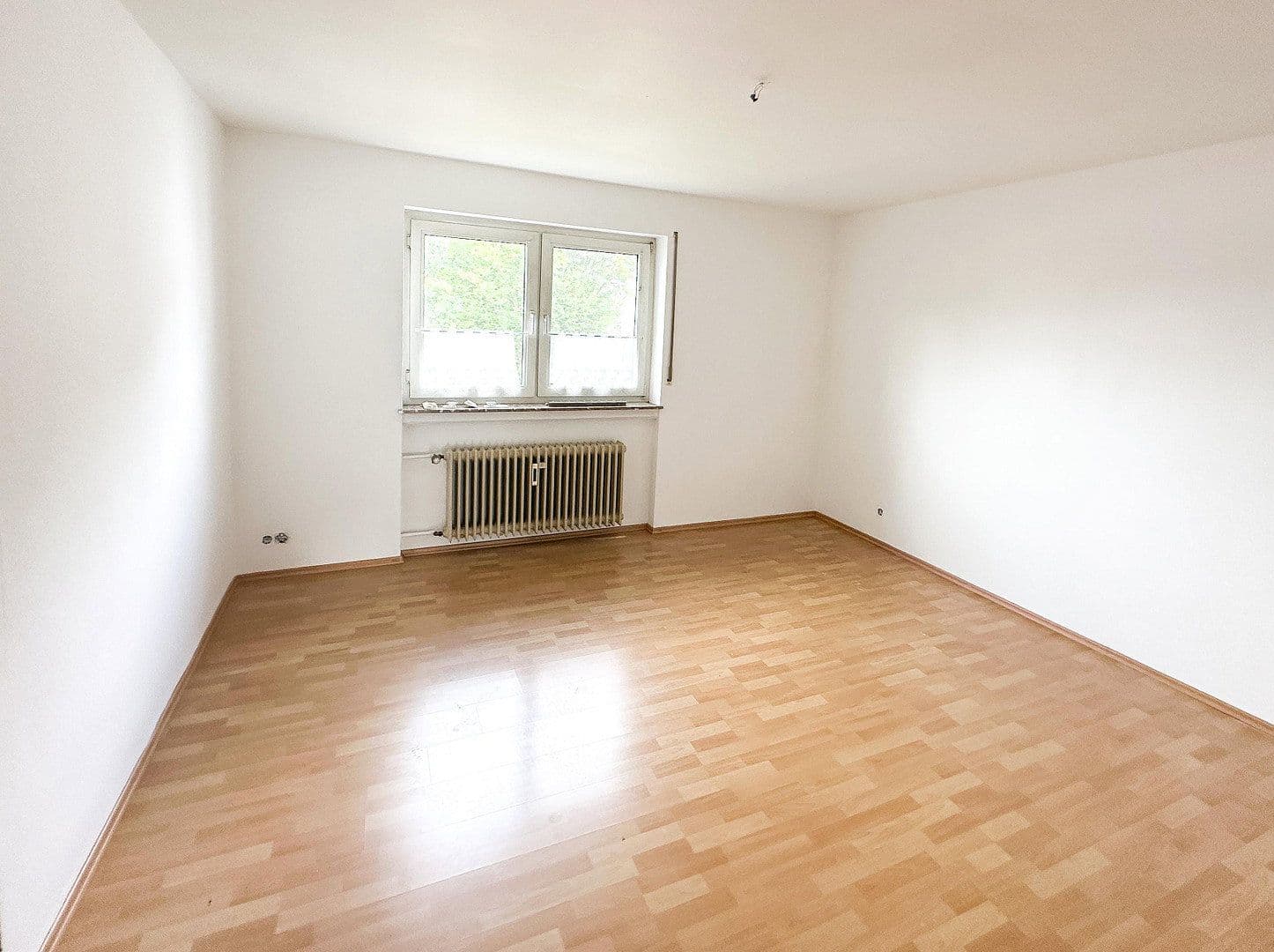 Pronájem bytu 4+1 106 m², Neuwied, Porýní-Falc Pronájem bytu 4+1 106 m², Neuwied, Porýní-Falc