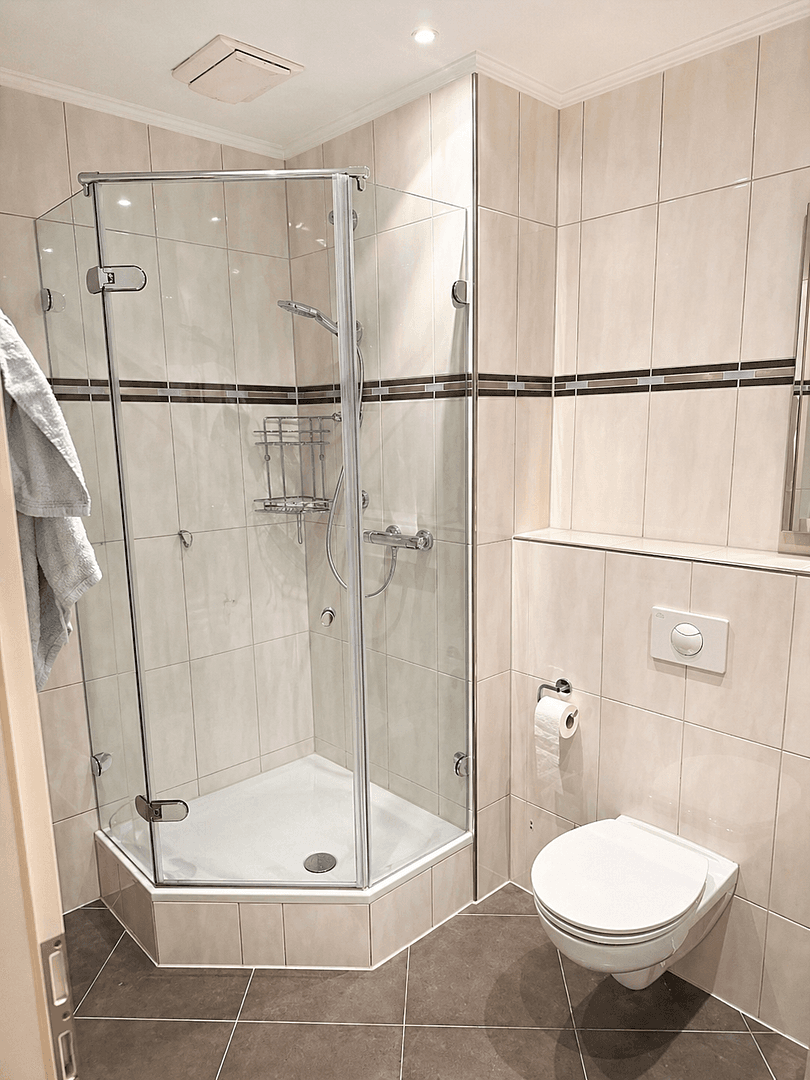 Prodej bytu 3+1 89 m², Frohnauer Weg 5, Hohen Neuendorf, Braniborsko Prodej bytu 3+1 89 m², Frohnauer Weg 5, Hohen Neuendorf, Braniborsko