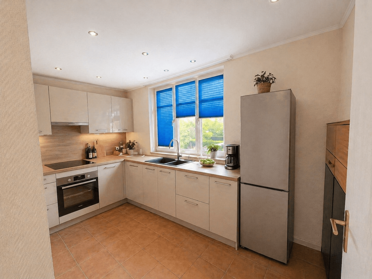 Prodej bytu 3+1 89 m², Frohnauer Weg 5, Hohen Neuendorf, Braniborsko Prodej bytu 3+1 89 m², Frohnauer Weg 5, Hohen Neuendorf, Braniborsko