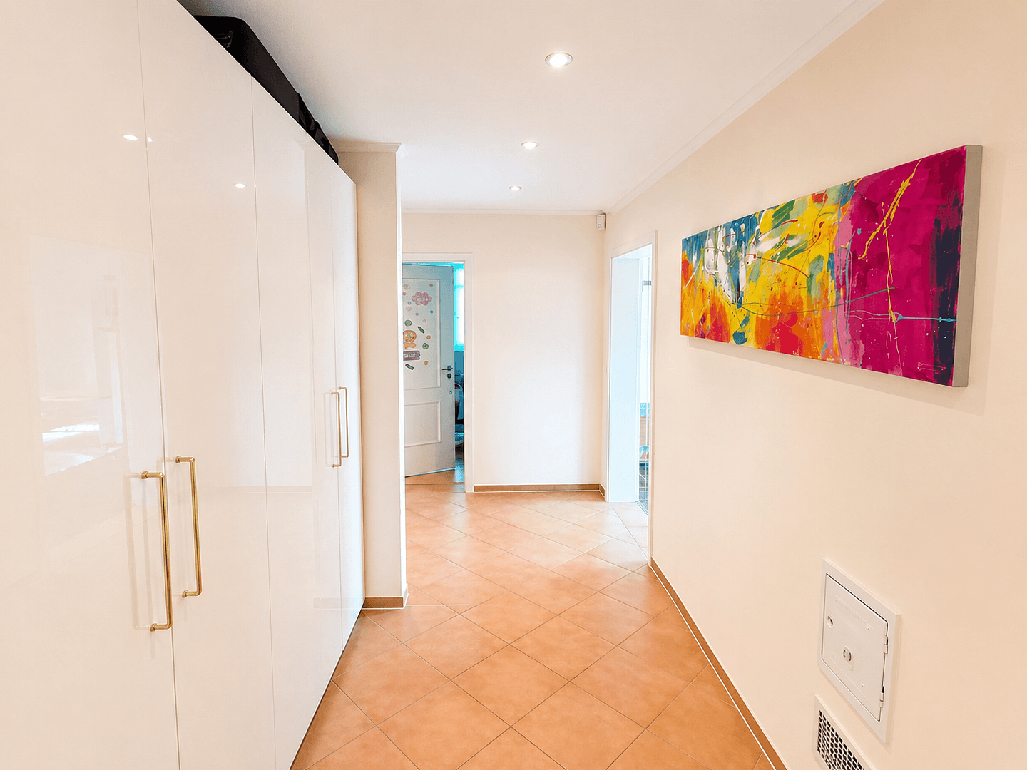 Prodej bytu 3+1 89 m², Frohnauer Weg 5, Hohen Neuendorf, Braniborsko Prodej bytu 3+1 89 m², Frohnauer Weg 5, Hohen Neuendorf, Braniborsko