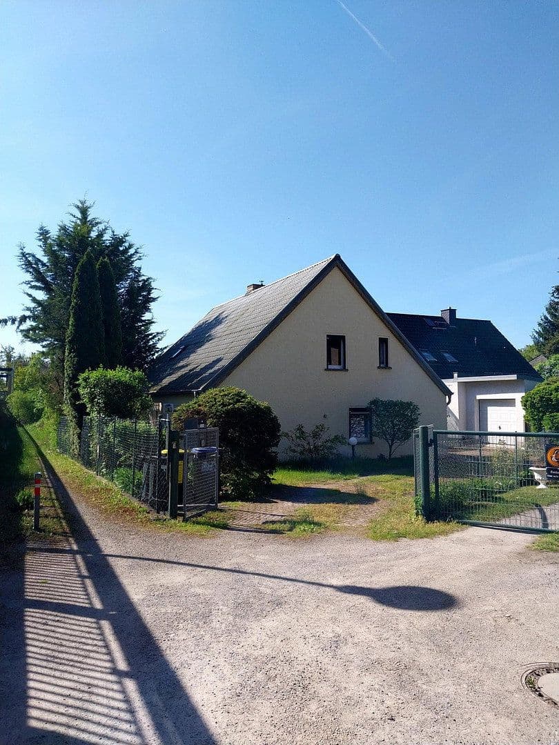Prodej domu 153 m², pozemek 902 m², Potsdam, Braniborsko Prodej domu 153 m², pozemek 902 m², Potsdam, Braniborsko