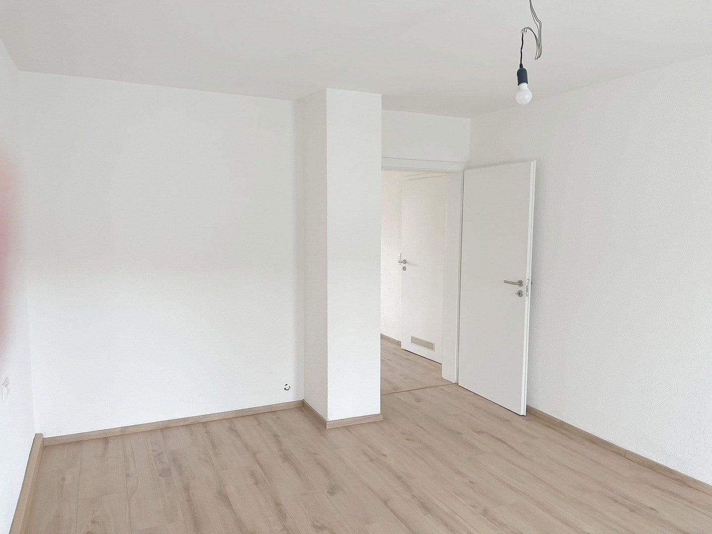 Pronájem bytu 3+1 65 m², Ulm, Bádensko-Württembersko Pronájem bytu 3+1 65 m², Ulm, Bádensko-Württembersko