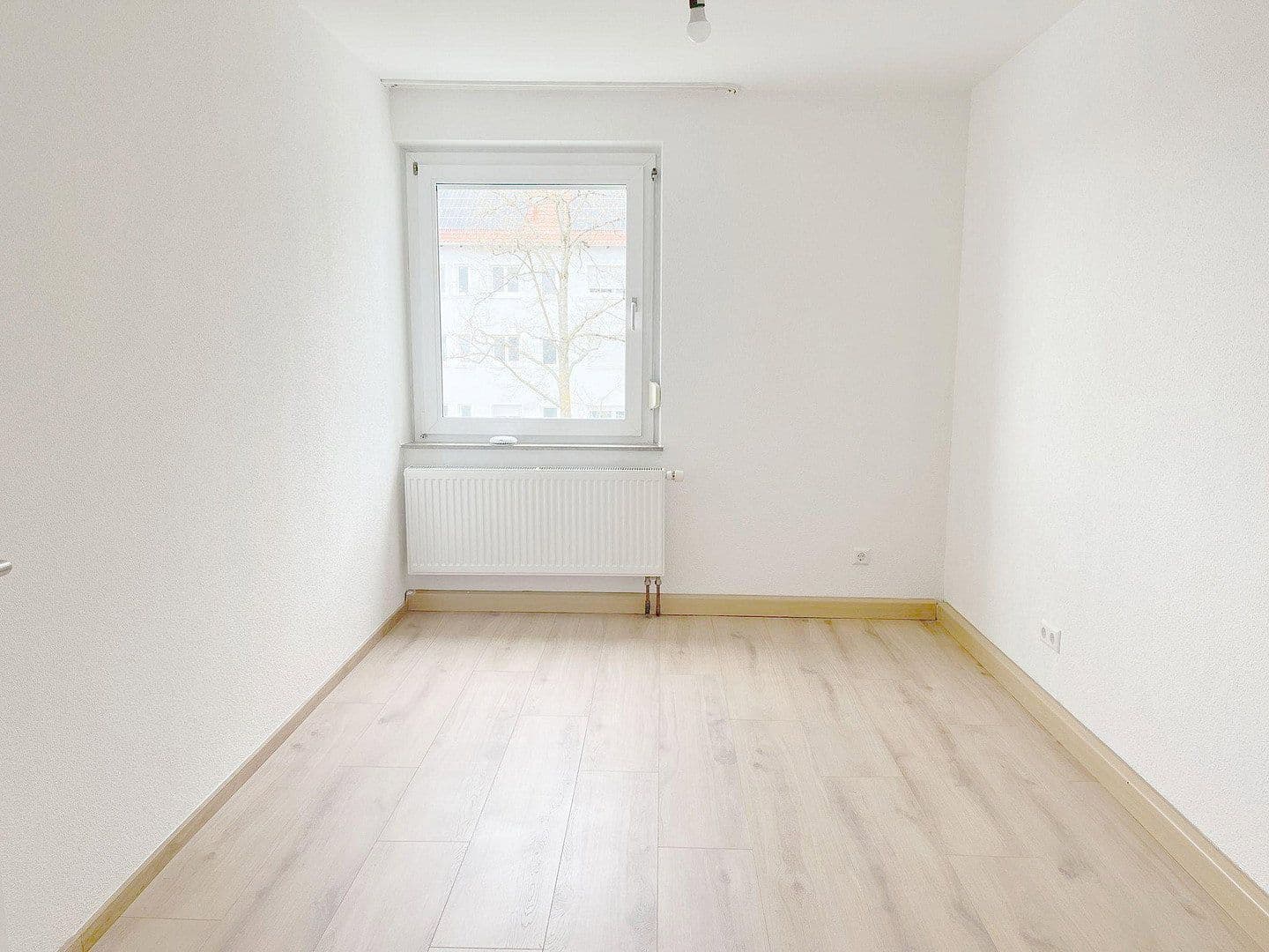 Pronájem bytu 3+1 65 m², Ulm, Bádensko-Württembersko Pronájem bytu 3+1 65 m², Ulm, Bádensko-Württembersko