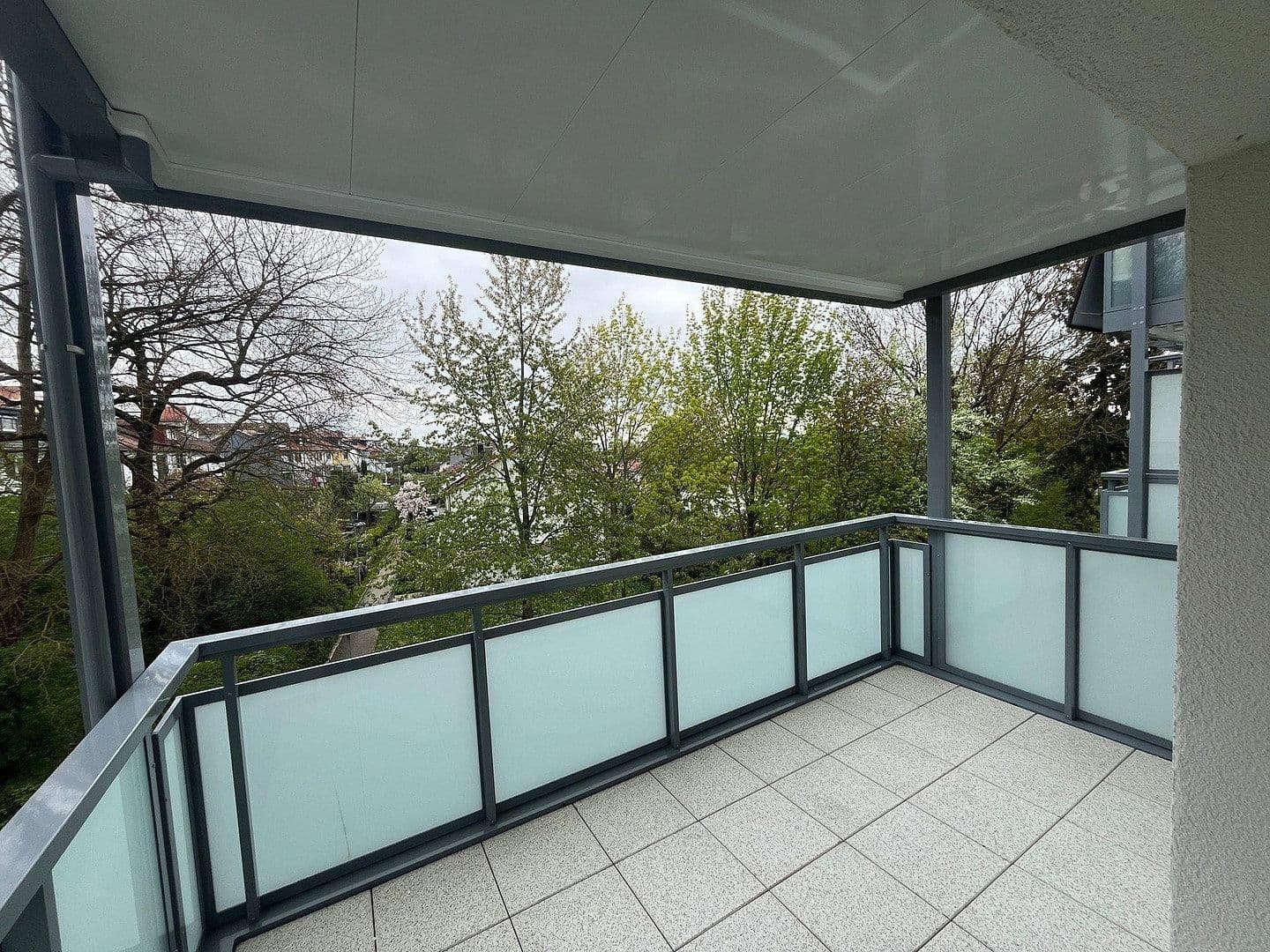 Pronájem bytu 3+1 65 m², Ulm, Bádensko-Württembersko Pronájem bytu 3+1 65 m², Ulm, Bádensko-Württembersko