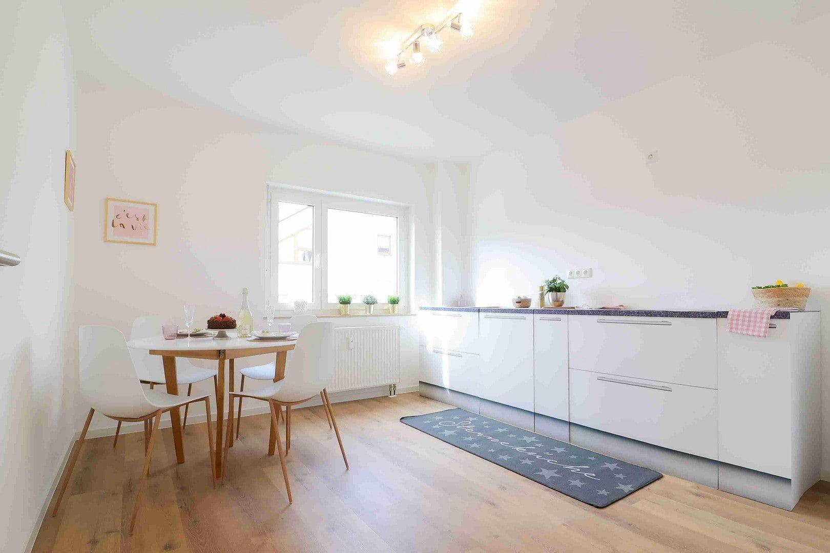 Prodej bytu 2+kk 52 m², Wichernstraße 4, Niederwerrn, Bavorsko Prodej bytu 2+kk 52 m², Wichernstraße 4, Niederwerrn, Bavorsko