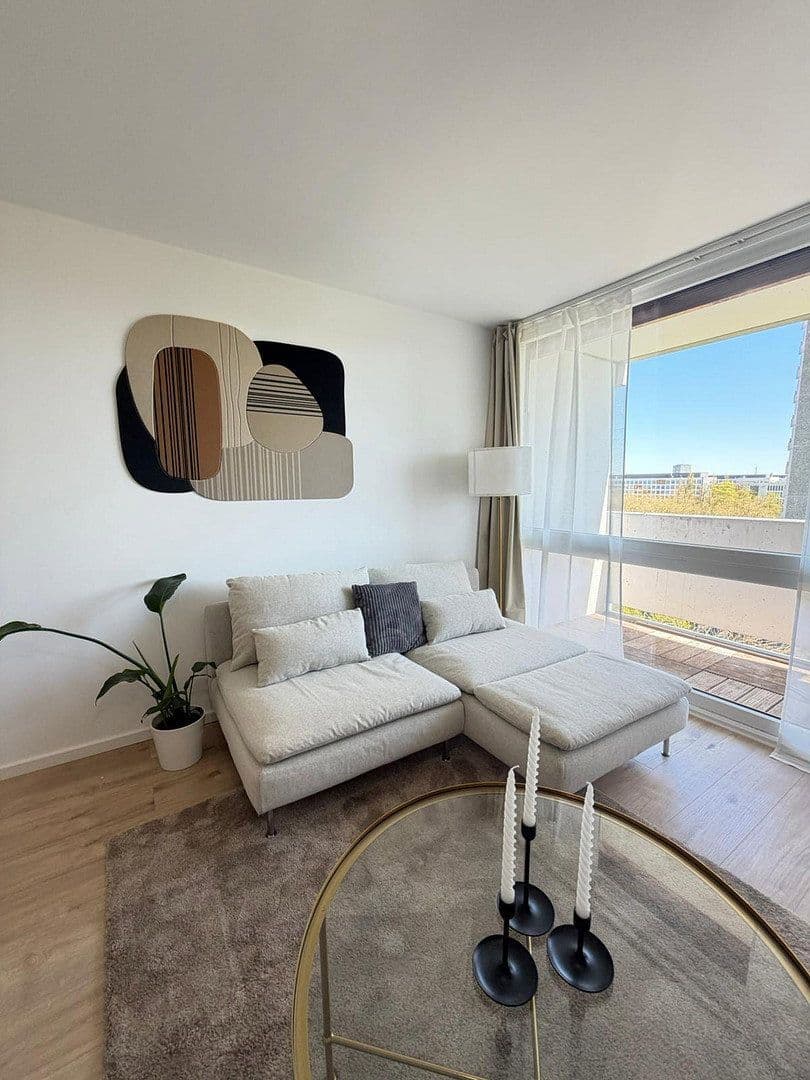 Pronájem bytu 1+1 30 m², Mauthäuslstraße 39, München, Bavorsko Pronájem bytu 1+1 30 m², Mauthäuslstraße 39, München, Bavorsko