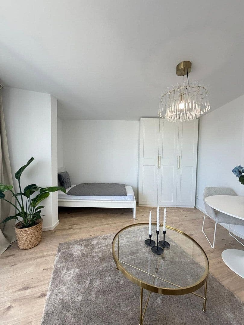 Pronájem bytu 1+1 30 m², Mauthäuslstraße 39, München, Bavorsko Pronájem bytu 1+1 30 m², Mauthäuslstraße 39, München, Bavorsko