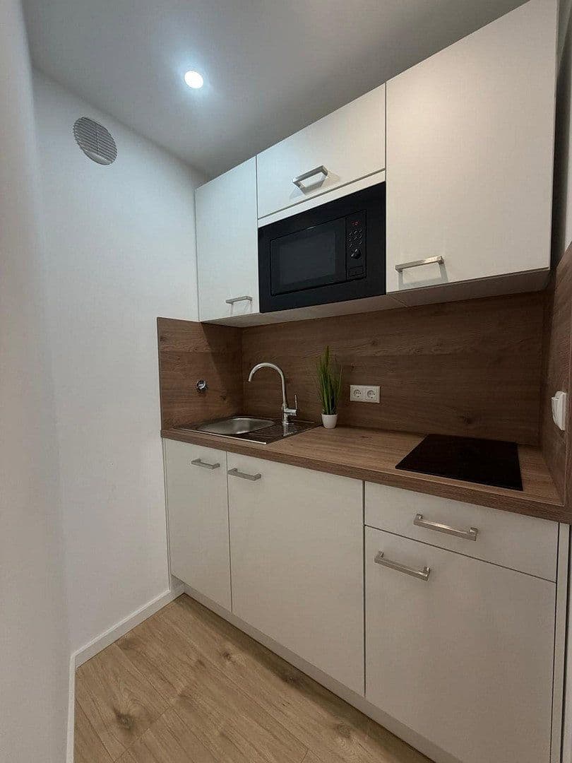 Pronájem bytu 1+1 30 m², Mauthäuslstraße 39, München, Bavorsko Pronájem bytu 1+1 30 m², Mauthäuslstraße 39, München, Bavorsko