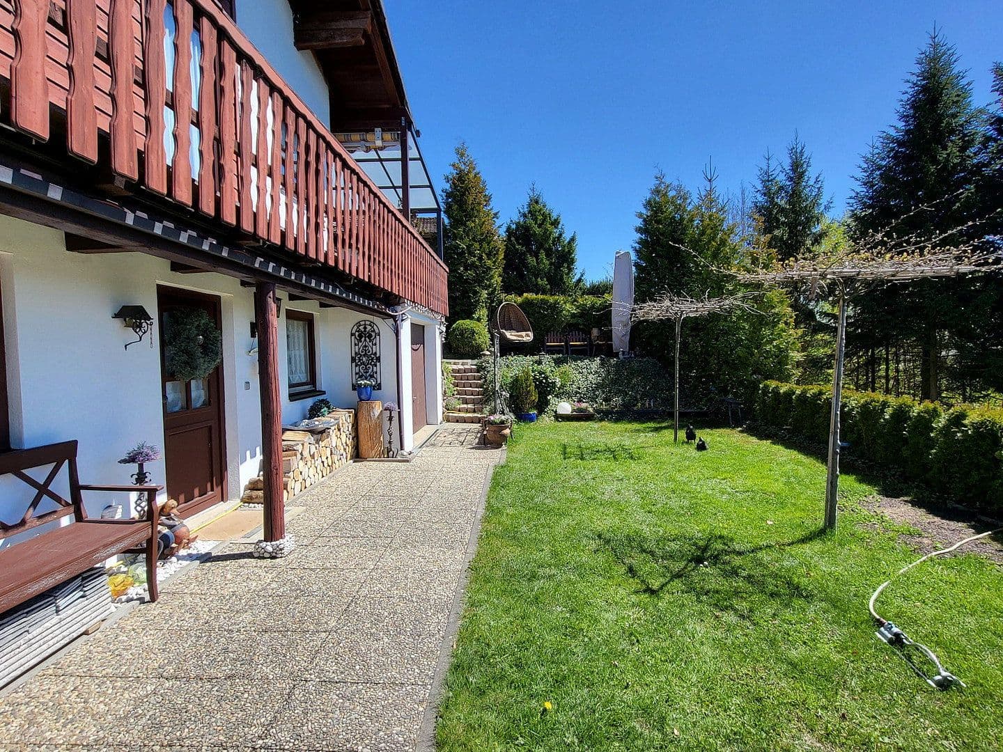 Prodej domu 122 m², pozemek 590 m², Spiegelau, Bavorsko Prodej domu 122 m², pozemek 590 m², Spiegelau, Bavorsko