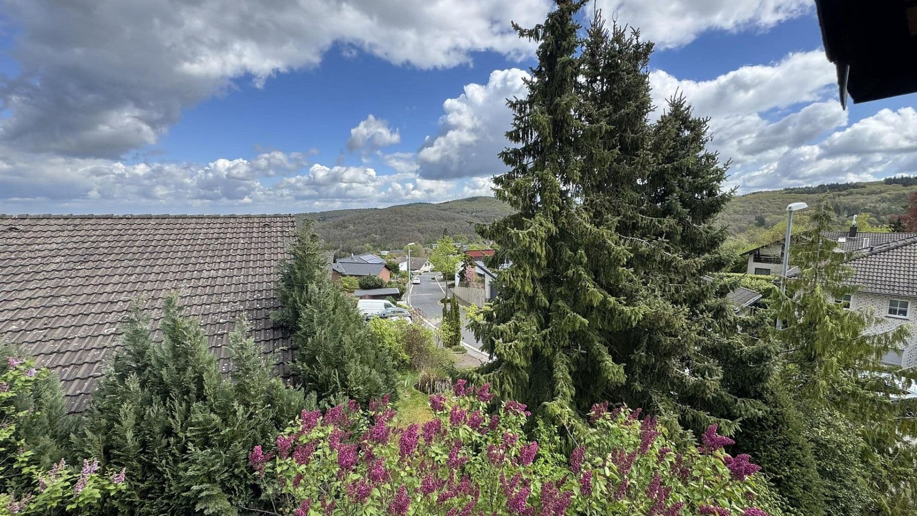 Prodej domu 226 m², pozemek 620 m², Ashfordstr. 20, Bad Münstereifel, Severní Porýní-Vestfálsko Prodej domu 226 m², pozemek 620 m², Ashfordstr. 20, Bad Münstereifel, Severní Porýní-Vestfálsko