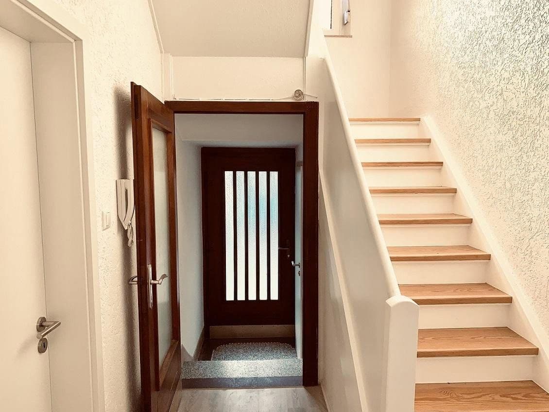 Pronájem domu 216 m², pozemek 350 m², Wallertheim, Porýní-Falc Pronájem domu 216 m², pozemek 350 m², Wallertheim, Porýní-Falc