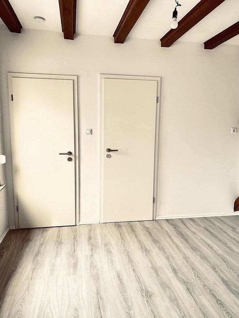 Pronájem domu 216 m², pozemek 350 m², Wallertheim, Porýní-Falc Pronájem domu 216 m², pozemek 350 m², Wallertheim, Porýní-Falc