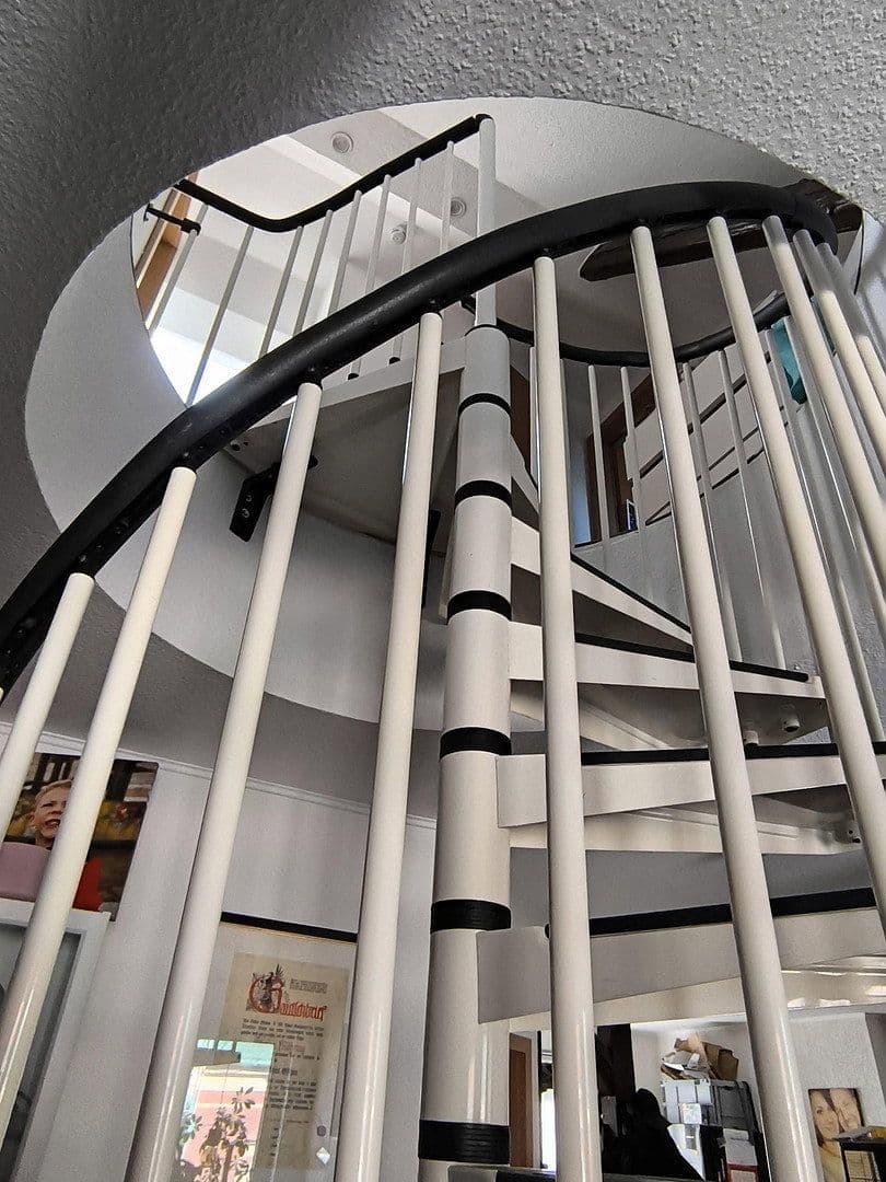 Pronájem bytu 4+1 98 m², Abendstr. 15 b, Magdeburg, Sasko-Anhaltsko Pronájem bytu 4+1 98 m², Abendstr. 15 b, Magdeburg, Sasko-Anhaltsko