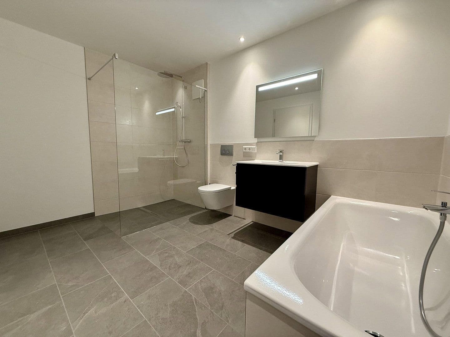 Pronájem bytu 3+1 104 m², Am Steinkart 5b, Bad Griesbach i.Rottal, Bavorsko Pronájem bytu 3+1 104 m², Am Steinkart 5b, Bad Griesbach i.Rottal, Bavorsko