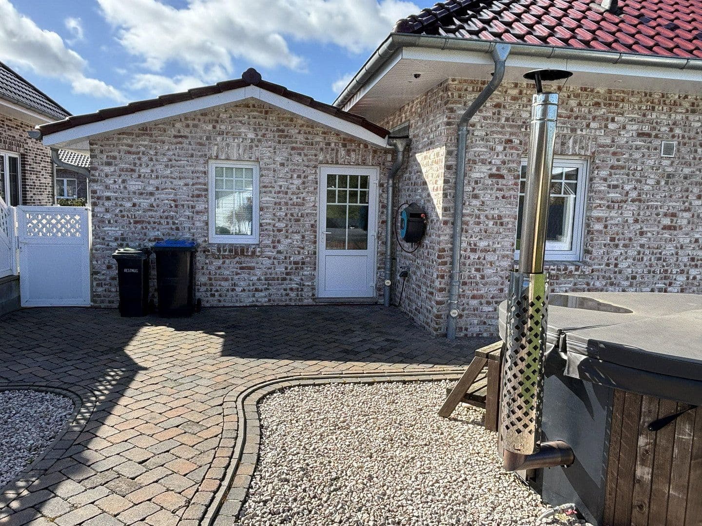 Prodej domu 197 m², pozemek 859 m², Kührstedter Weg 11, Geestland, Dolní Sasko Prodej domu 197 m², pozemek 859 m², Kührstedter Weg 11, Geestland, Dolní Sasko