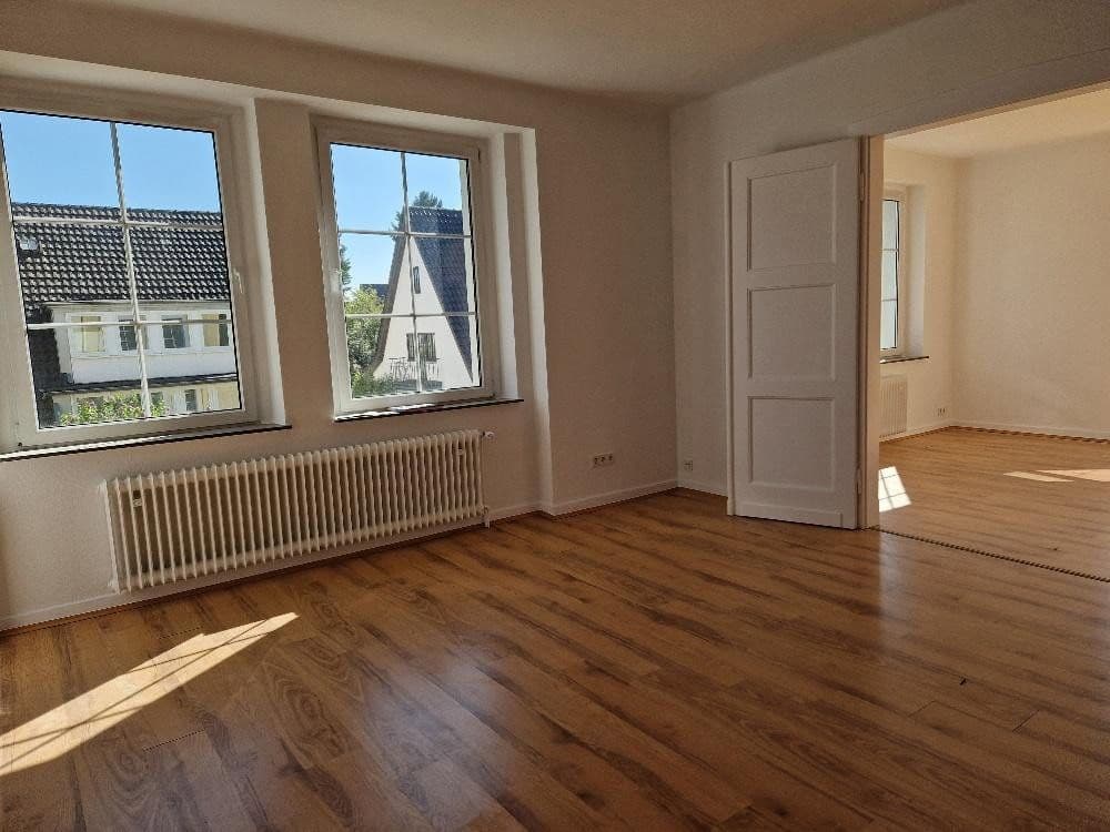 Pronájem bytu 4+1 139 m², Siegburg, Severní Porýní-Vestfálsko Pronájem bytu 4+1 139 m², Siegburg, Severní Porýní-Vestfálsko