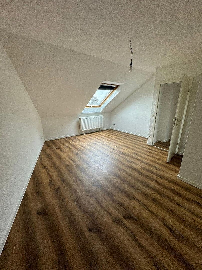 Pronájem bytu 3+1 73 m², Hohenzollern Str. 37, Recklinghausen, Severní Porýní-Vestfálsko Pronájem bytu 3+1 73 m², Hohenzollern Str. 37, Recklinghausen, Severní Porýní-Vestfálsko