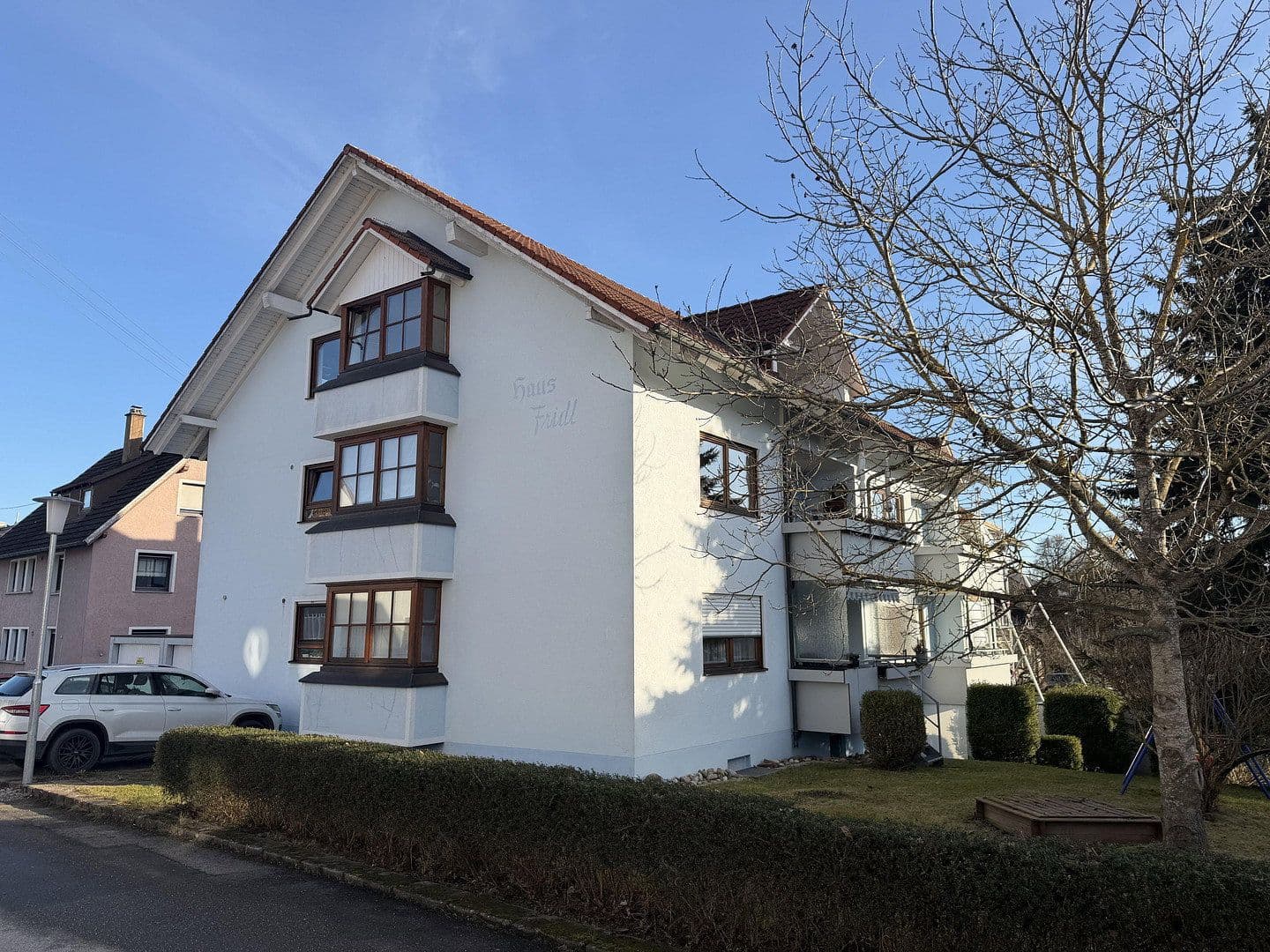 Prodej bytu 4+1 93 m², Alte Schulstr. 11, Zimmern ob Rottweil, Bádensko-Württembersko Prodej bytu 4+1 93 m², Alte Schulstr. 11, Zimmern ob Rottweil, Bádensko-Württembersko