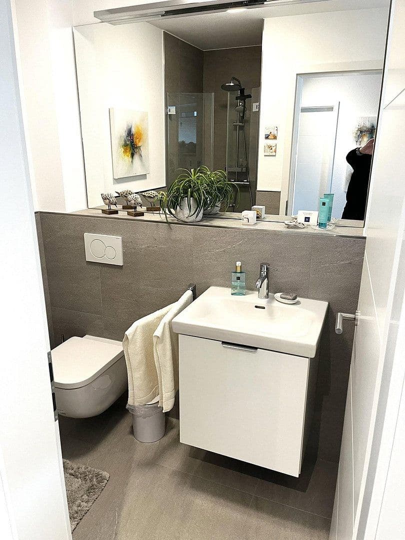 Pronájem domu 128 m², pozemek 320 m², Detmold, Severní Porýní-Vestfálsko Pronájem domu 128 m², pozemek 320 m², Detmold, Severní Porýní-Vestfálsko