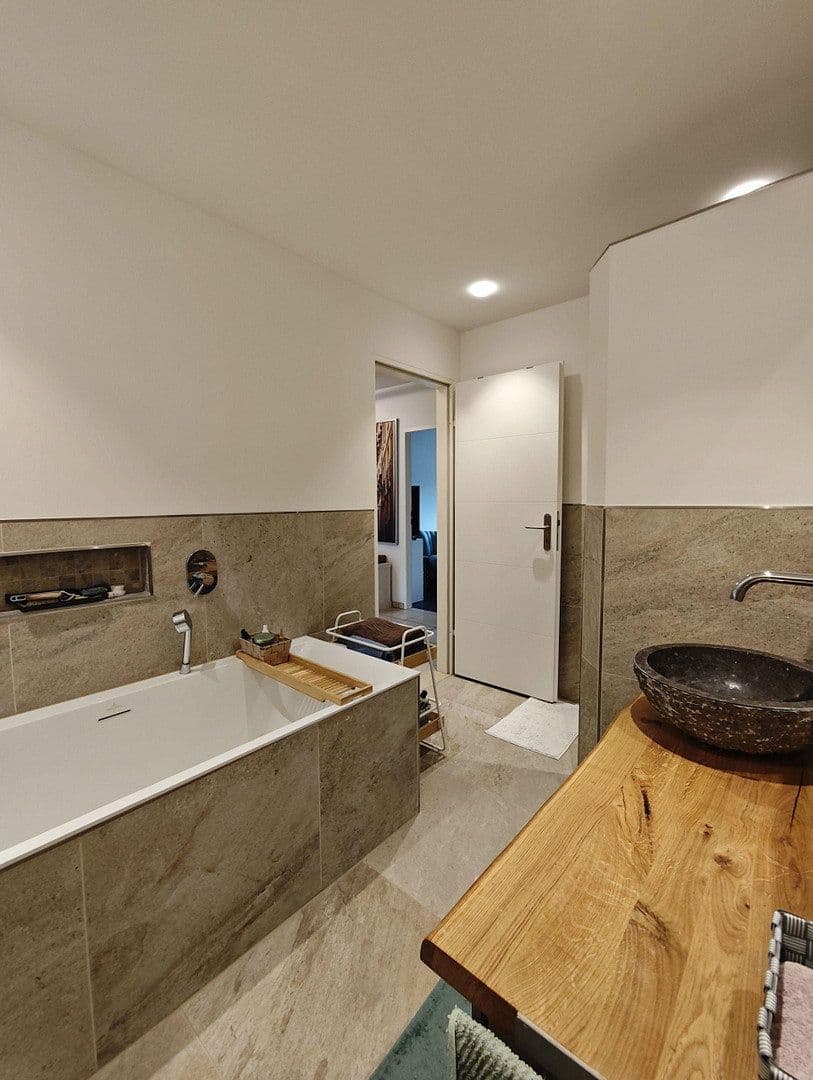 Prodej bytu 4+1 101 m², Kaarst, Severní Porýní-Vestfálsko Prodej bytu 4+1 101 m², Kaarst, Severní Porýní-Vestfálsko