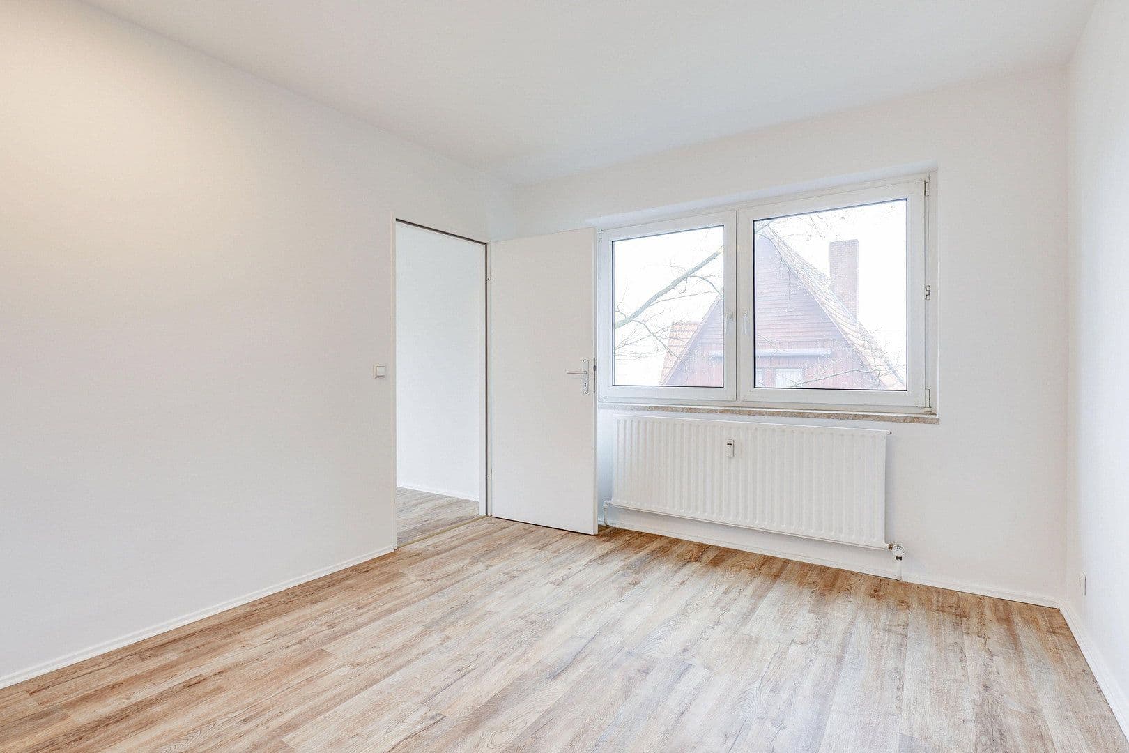 Prodej bytu 3+1 80 m², Dahlemer Weg 93, Berlin, Berlín Prodej bytu 3+1 80 m², Dahlemer Weg 93, Berlin, Berlín