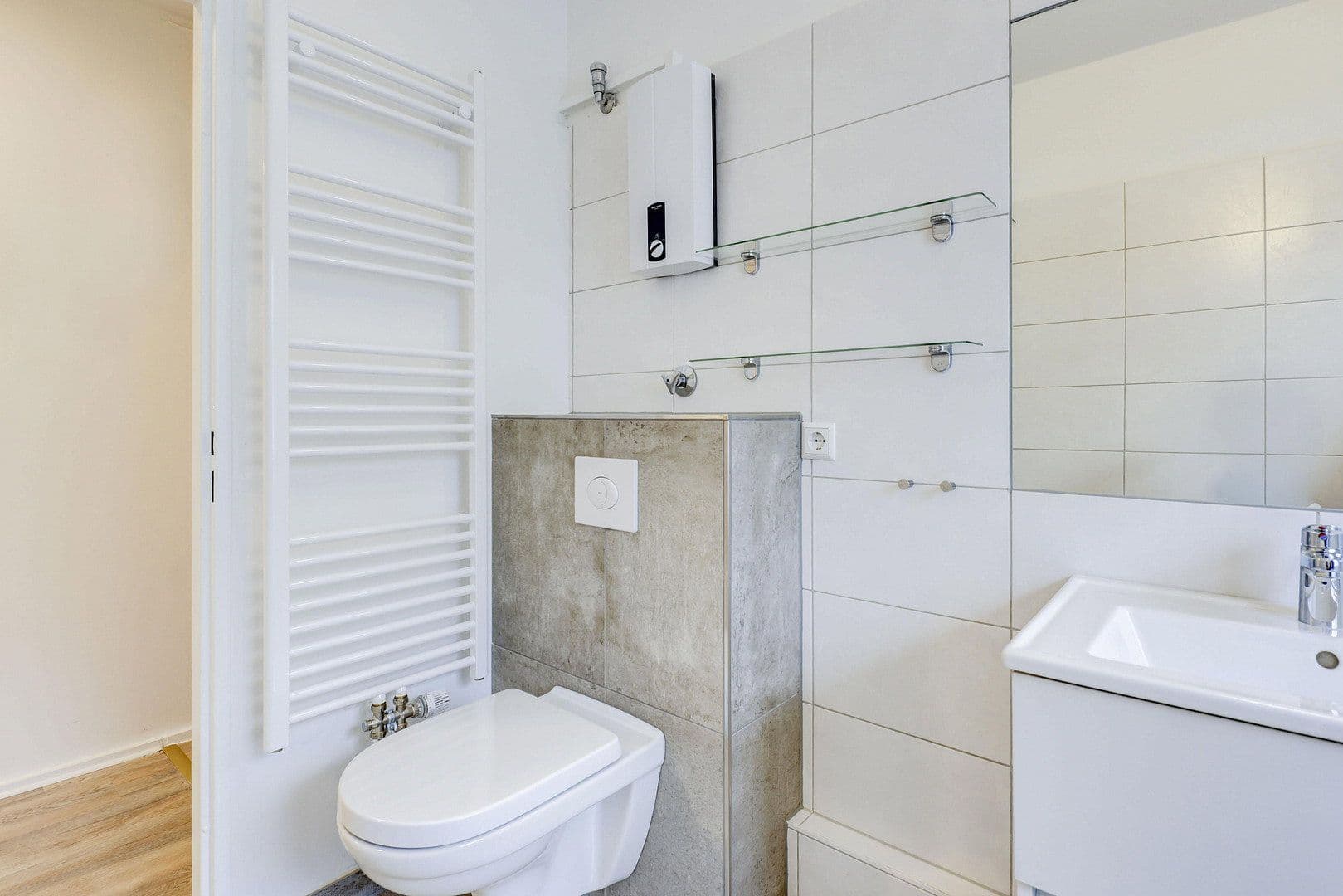 Prodej bytu 3+1 80 m², Dahlemer Weg 93, Berlin, Berlín Prodej bytu 3+1 80 m², Dahlemer Weg 93, Berlin, Berlín