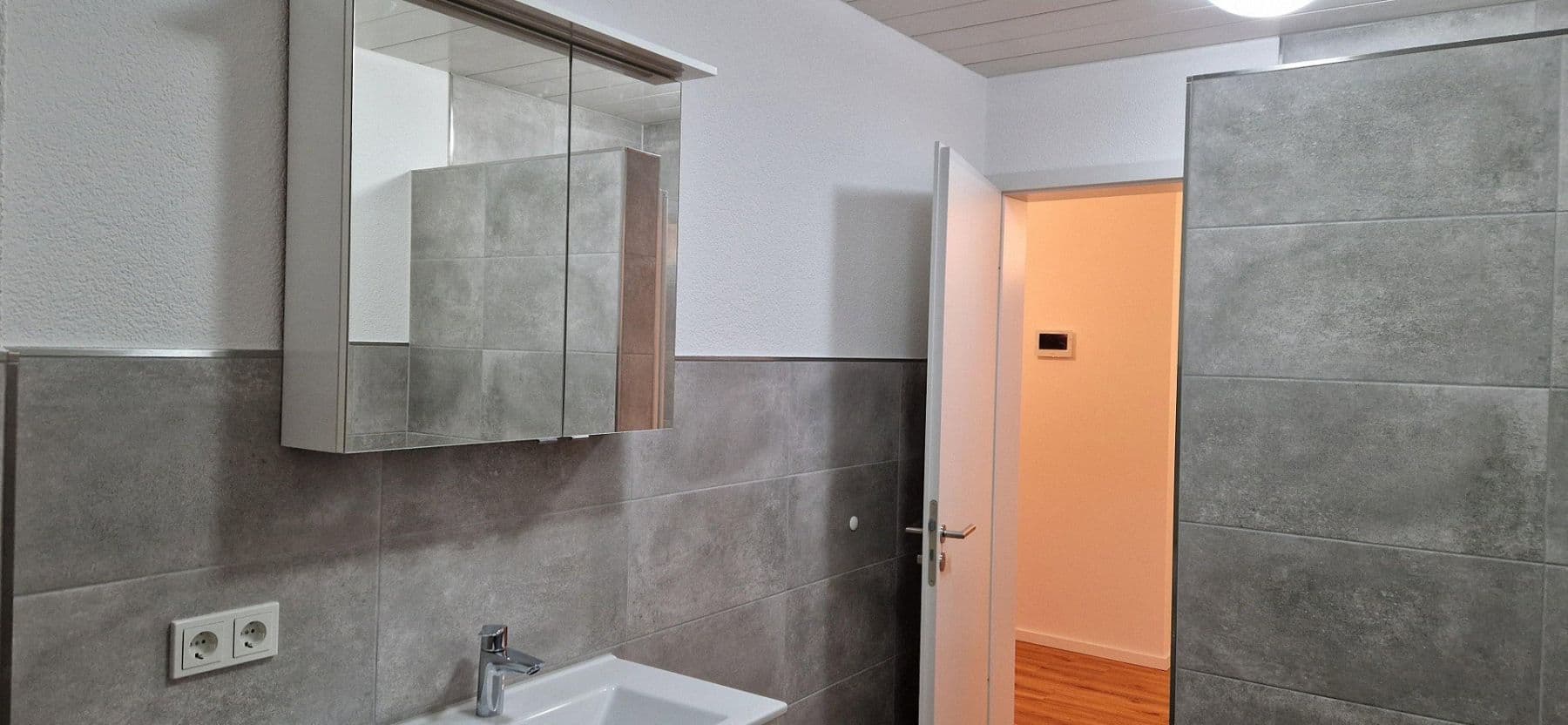 Pronájem bytu 2+1 65 m², Am Guldenbach 60a-60b, Rheinböllen, Porýní-Falc Pronájem bytu 2+1 65 m², Am Guldenbach 60a-60b, Rheinböllen, Porýní-Falc