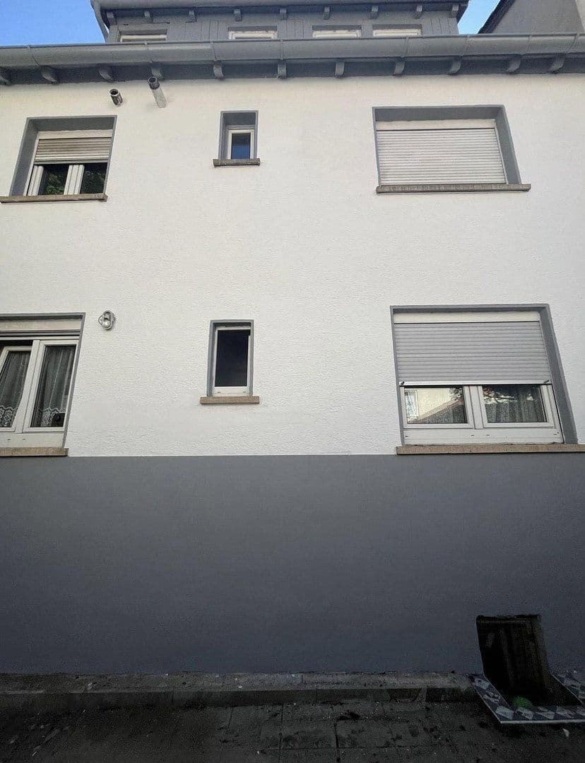 Prodej domu 163 m², pozemek 142 m², Stuttgart, Bádensko-Württembersko Prodej domu 163 m², pozemek 142 m², Stuttgart, Bádensko-Württembersko