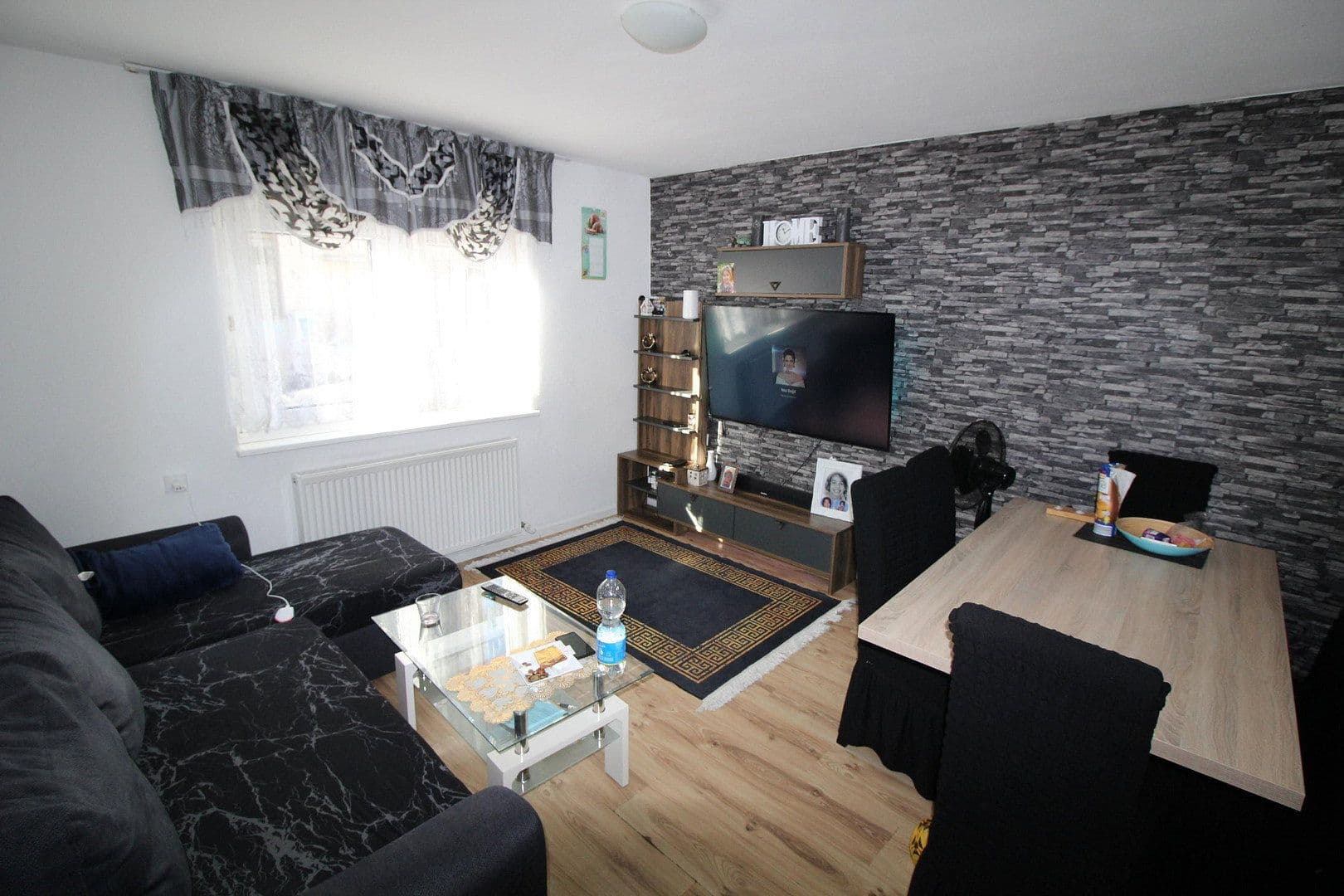 Prodej domu 163 m², pozemek 142 m², Stuttgart, Bádensko-Württembersko Prodej domu 163 m², pozemek 142 m², Stuttgart, Bádensko-Württembersko