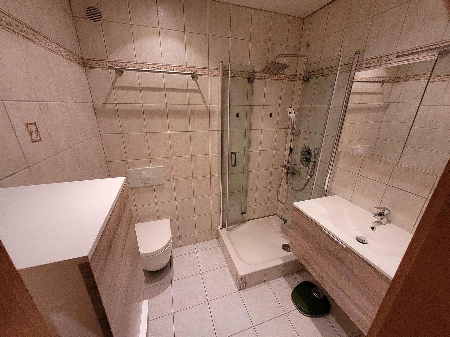 Prodej domu 311 m², pozemek 658 m², Kiebitzweg 12, Cottbus, Braniborsko Prodej domu 311 m², pozemek 658 m², Kiebitzweg 12, Cottbus, Braniborsko