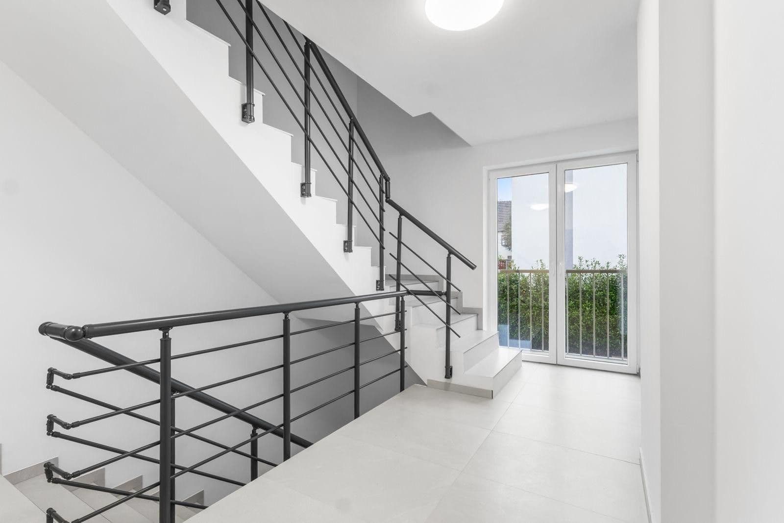 Pronájem bytu 2+1 50 m², Attendorn, Severní Porýní-Vestfálsko Pronájem bytu 2+1 50 m², Attendorn, Severní Porýní-Vestfálsko