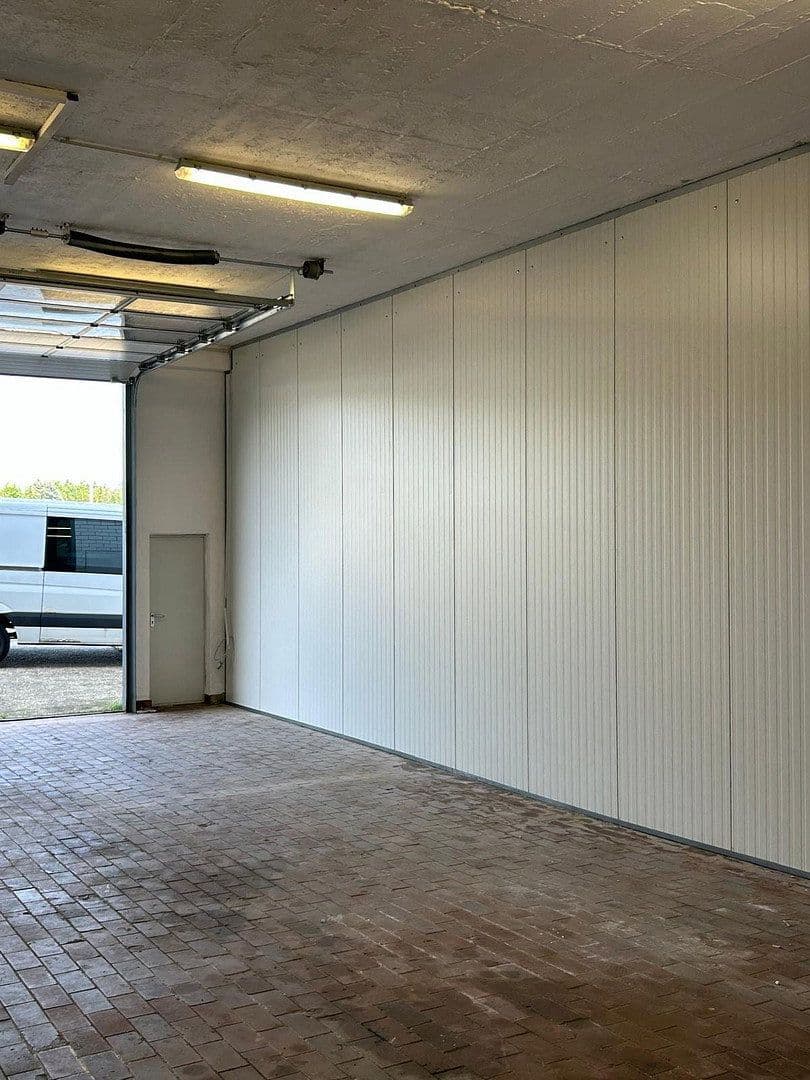 Pronájem nebytového prostoru 131 m², Iserlohn, Severní Porýní-Vestfálsko Pronájem nebytového prostoru 131 m², Iserlohn, Severní Porýní-Vestfálsko