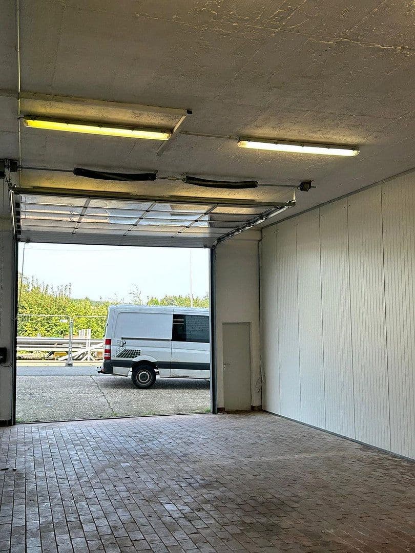 Pronájem nebytového prostoru 131 m², Iserlohn, Severní Porýní-Vestfálsko Pronájem nebytového prostoru 131 m², Iserlohn, Severní Porýní-Vestfálsko