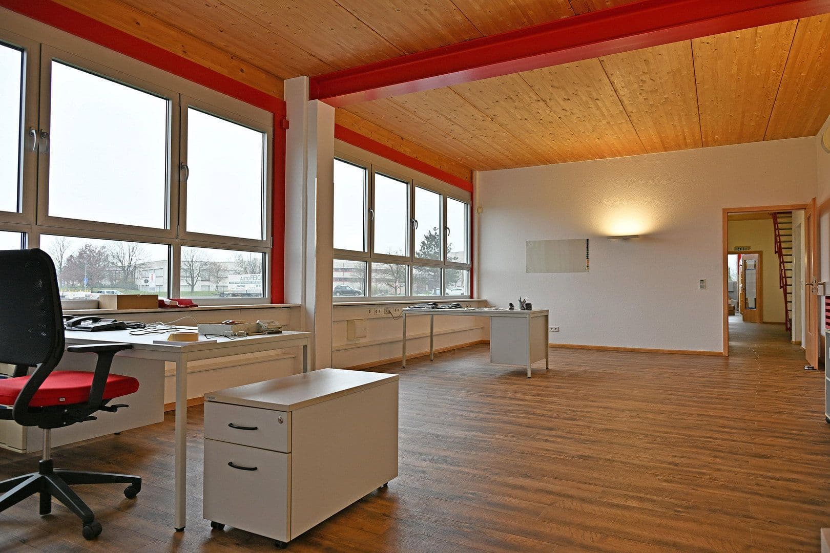 Prodej nebytového prostoru 5.000 m², Bad Säckingen, Bádensko-Württembersko Prodej nebytového prostoru 5.000 m², Bad Säckingen, Bádensko-Württembersko