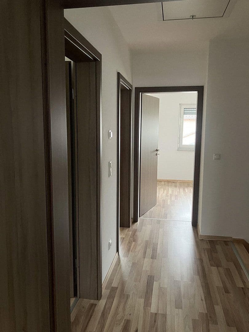 Pronájem domu 120 m², pozemek 320 m², Irchenrieth, Bavorsko Pronájem domu 120 m², pozemek 320 m², Irchenrieth, Bavorsko