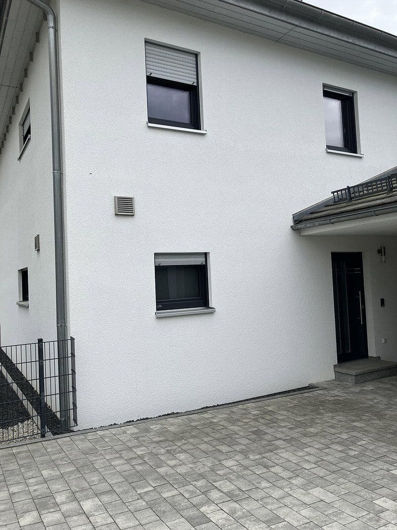 Pronájem domu 120 m², pozemek 320 m², Irchenrieth, Bavorsko Pronájem domu 120 m², pozemek 320 m², Irchenrieth, Bavorsko