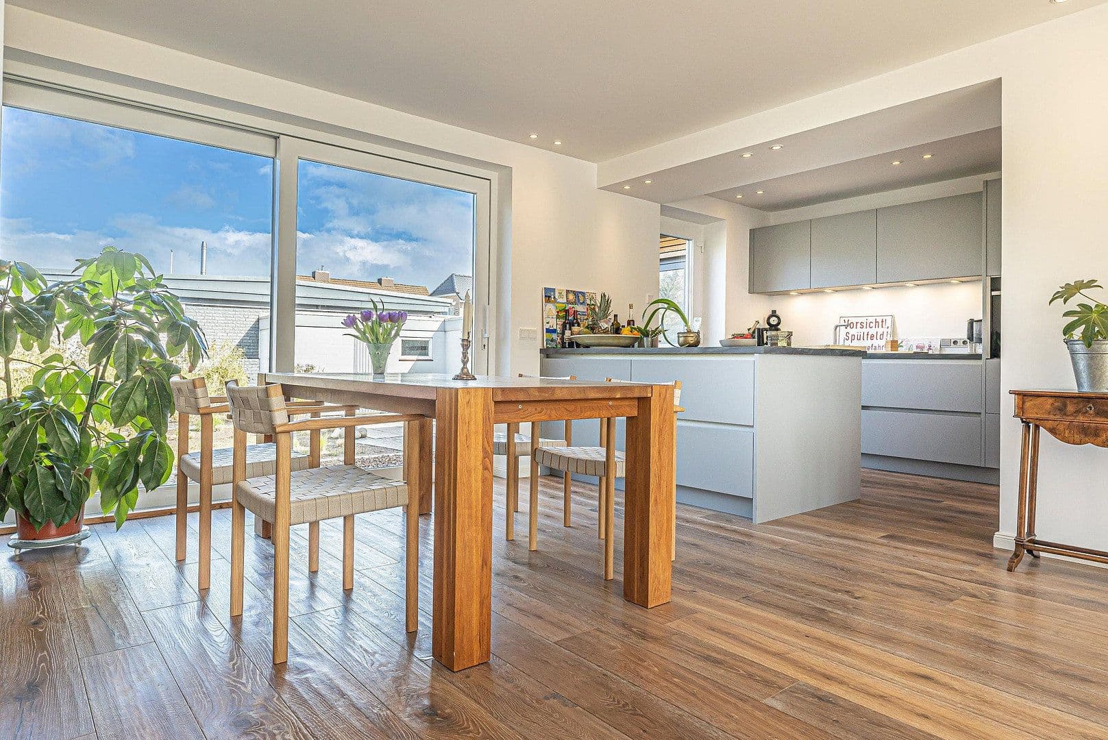 Prodej domu 131 m², pozemek 563 m², Laboe, Šlesvicko-Holštýnsko Prodej domu 131 m², pozemek 563 m², Laboe, Šlesvicko-Holštýnsko