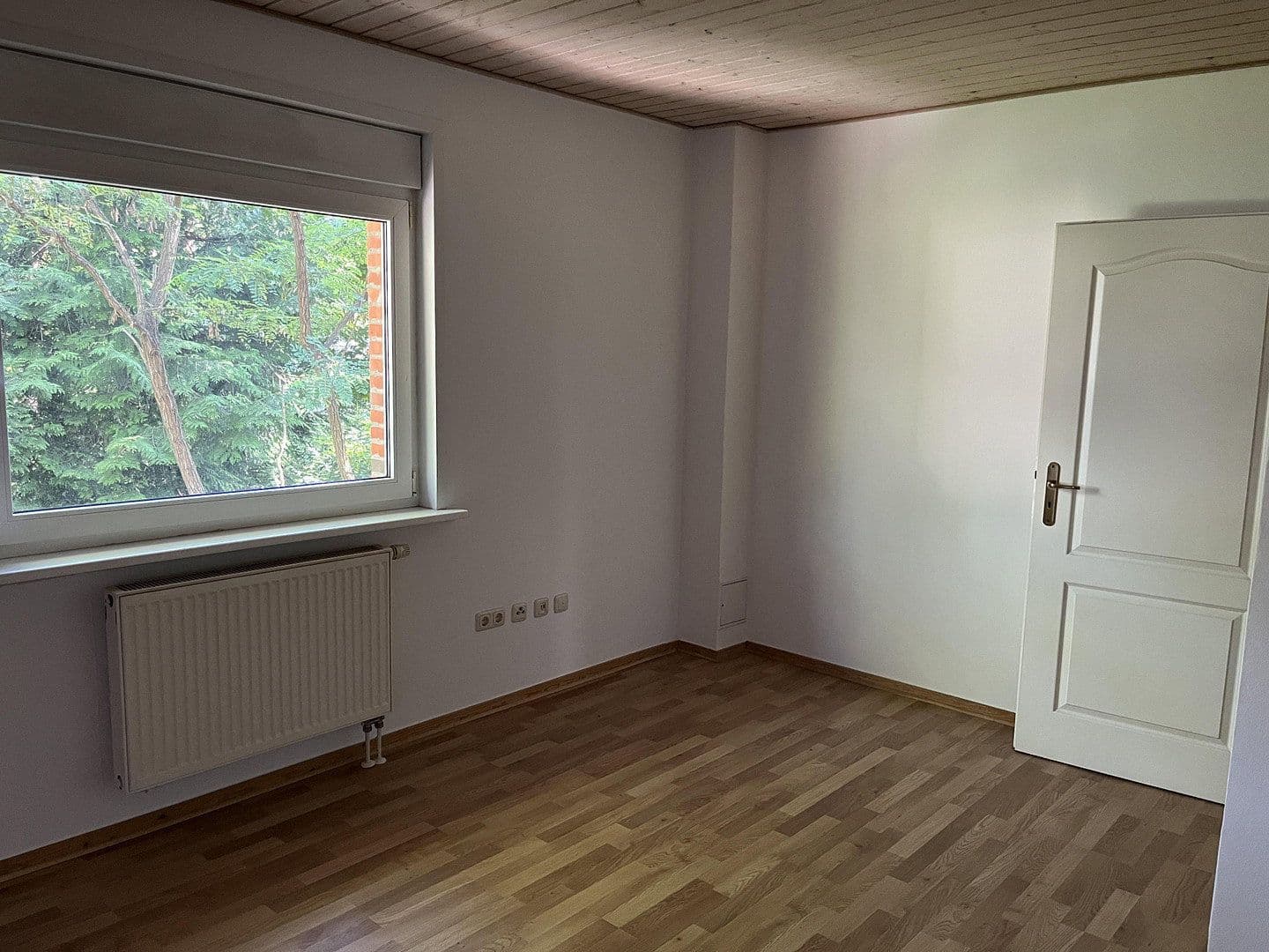 Prodej domu 269 m², pozemek 734 m², Glienicke/Nordbahn, Braniborsko Prodej domu 269 m², pozemek 734 m², Glienicke/Nordbahn, Braniborsko